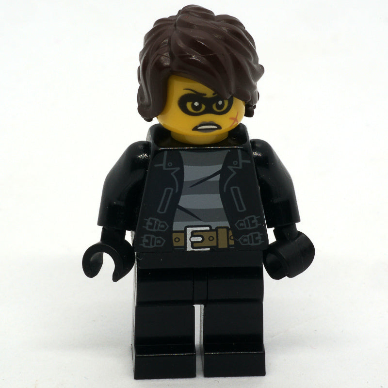 fig-010285 – Clara the Criminal