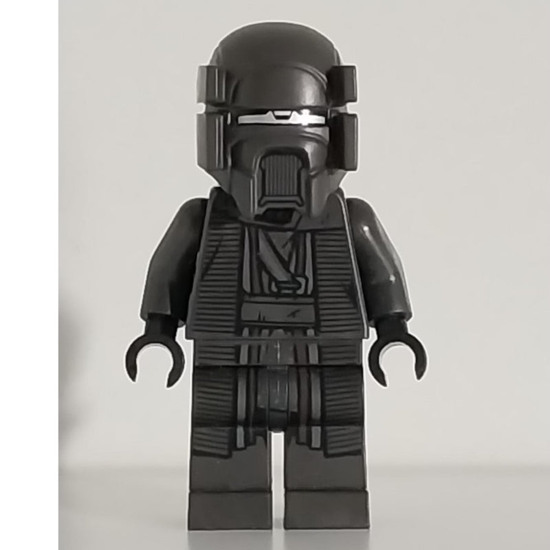 fig-010297 – Kuruk / Knight of Ren
