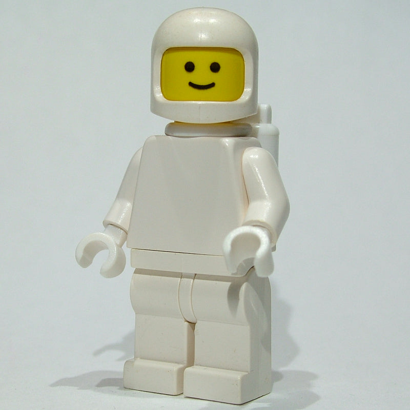 fig-010424 – Classic Spaceman, White with Airtanks (3842a Helmet), Plain Torso