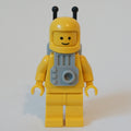 fig-010426 – Classic Spaceman, Yellow with Jetpack (3842b Helmet)