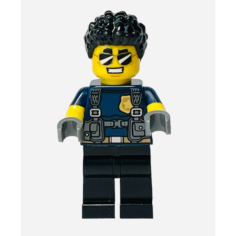 fig-010561 – Duke DeTain, Short Sleeved Police Shirt