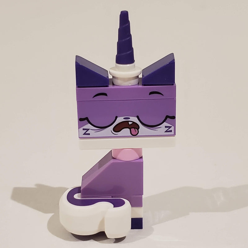 fig-010611 – Unikitty, Sleepy