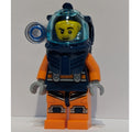 fig-010789 – Diver - Dark Blue Torso, Orange Legs, Dark Blue Helmet