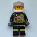 fig-010836 – Clemmons, White Helmet with Visor