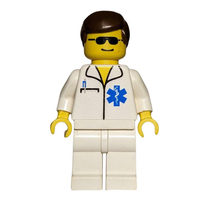 fig-011039 – Doctor - White Torso and Legs, Brown Hair
