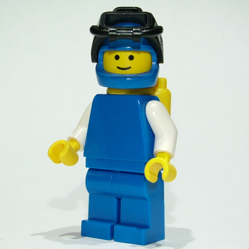 fig-011048 – Diver - Blue Torso, Blue Legs, Yellow Tanks, Blue Helmet