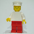 fig-011070 – White Torso, Red Legs, White Hat