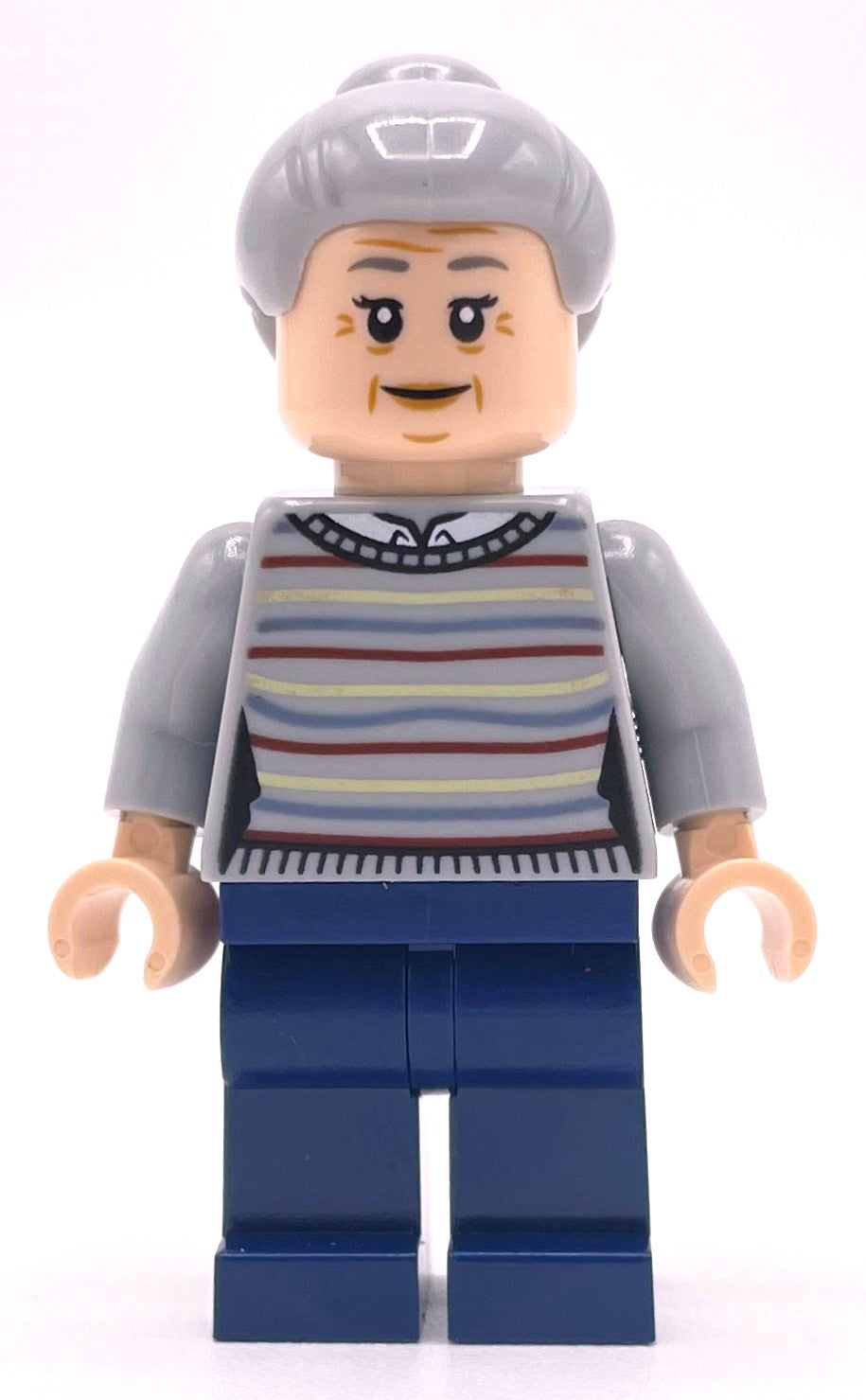 fig-011300 – Aunt May, Light Bluish Gray Sweater