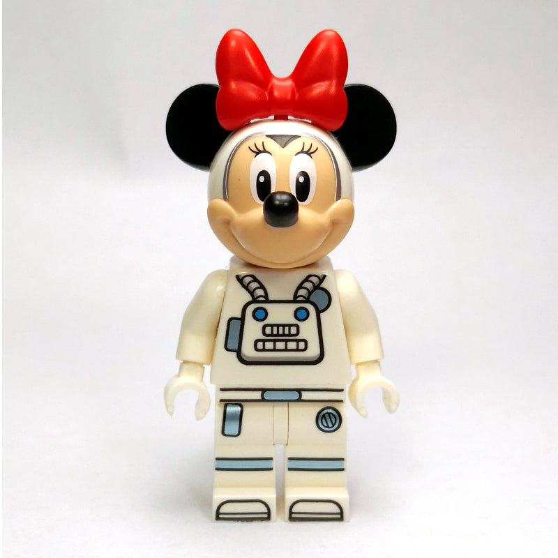 fig-011324 – Minnie Mouse, Astronaut