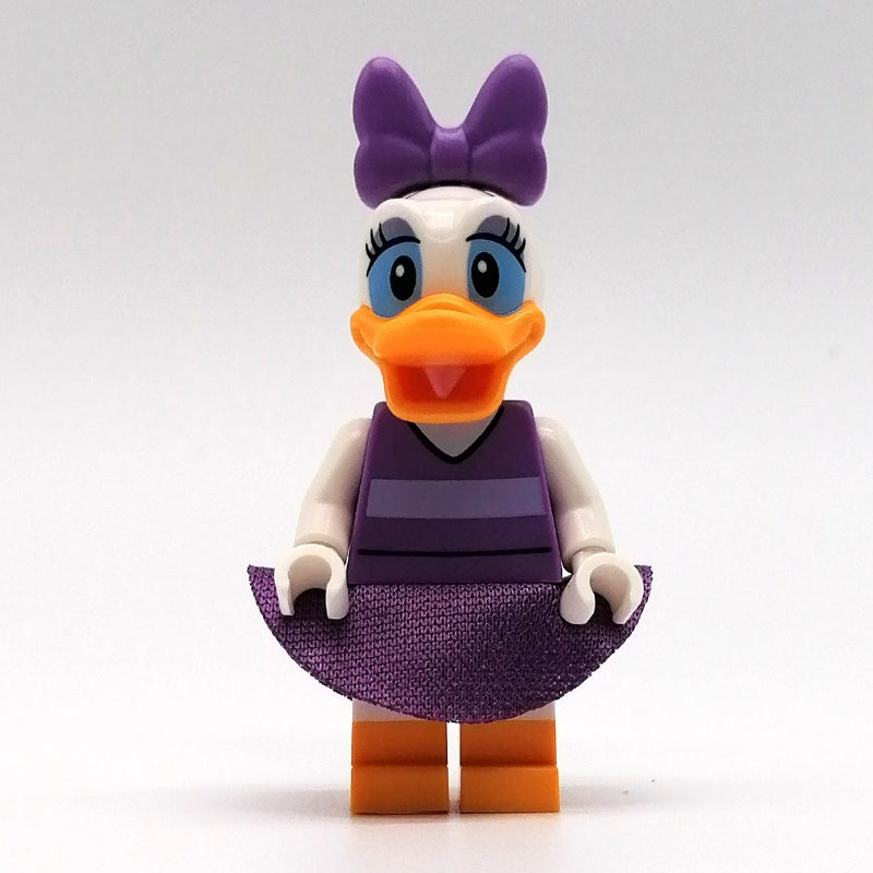 fig-011325 – Daisy Duck, Cloth Skirt