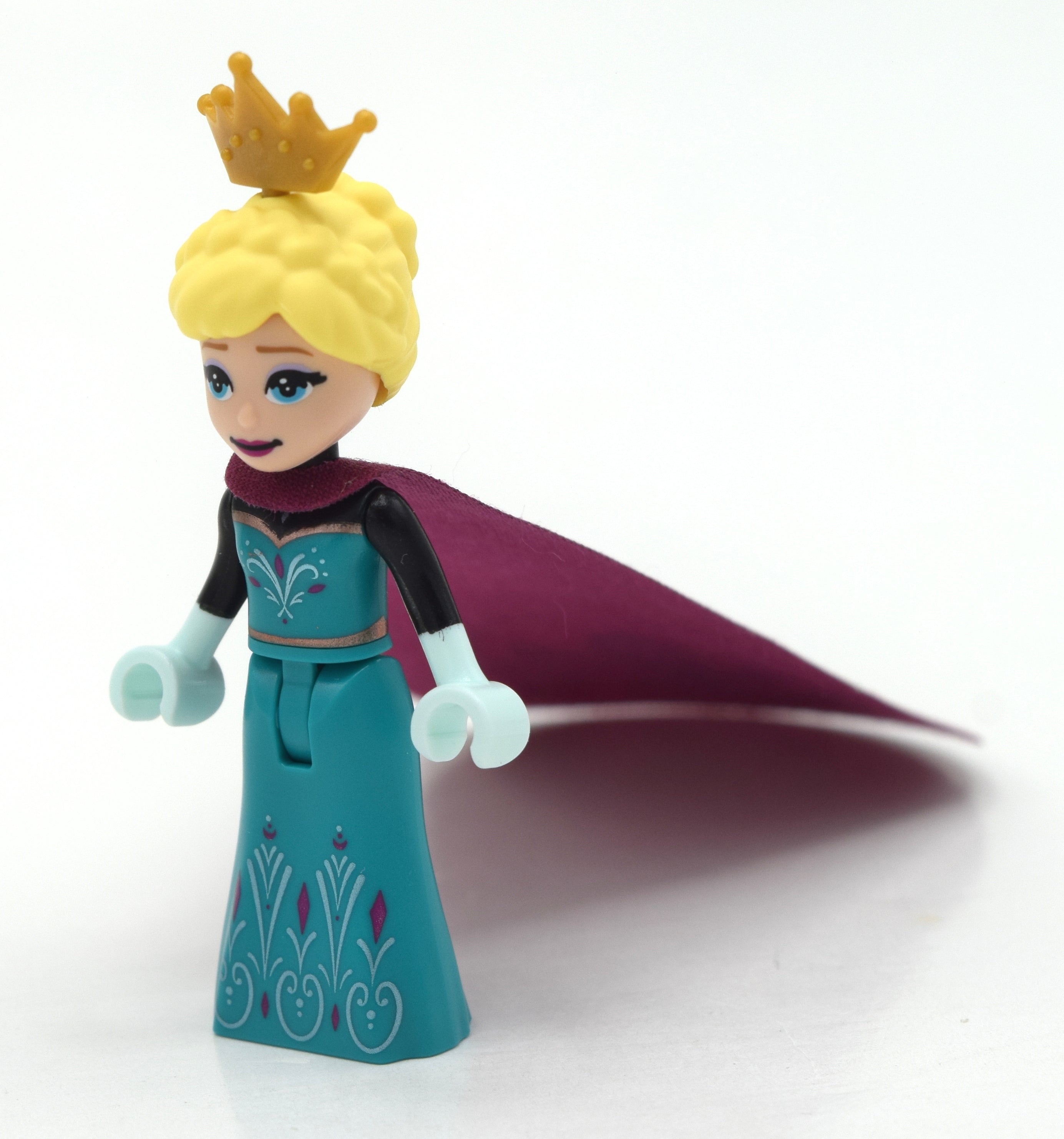 fig-011578 – Elsa / Coronation Elsa