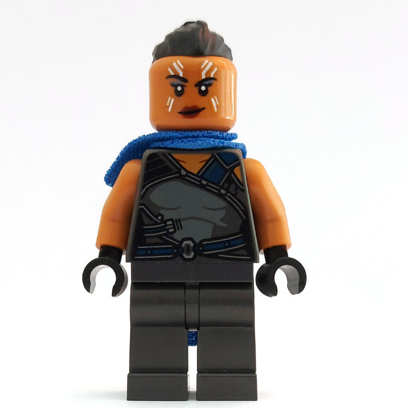 fig-011610 – Valkyrie, Pearl Dark Gray Outfit