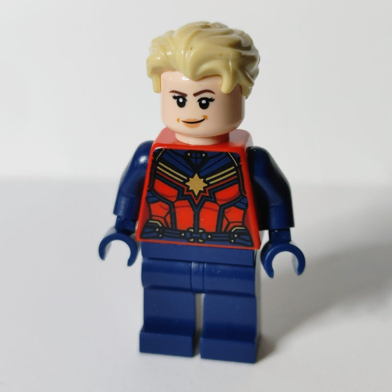 fig-011842 – Captain Marvel, Short Tan Hair