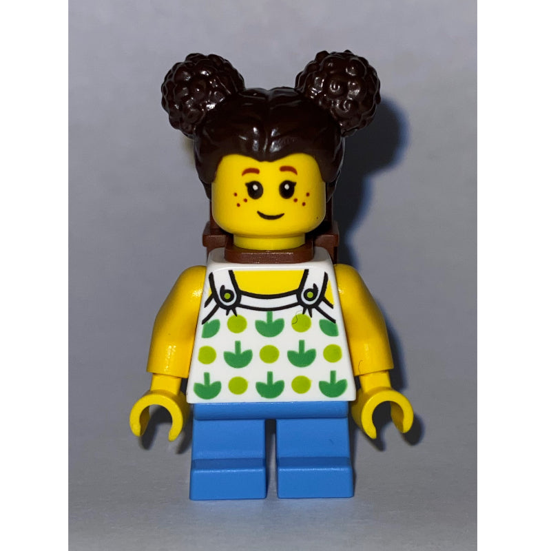 fig-012147 – Kid - White Torso, Medium Blue Legs, Dark Brown Hair, Backpack