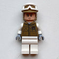 fig-012150 – Rebel Officer in Hoth Uniform, Light Nougat Head