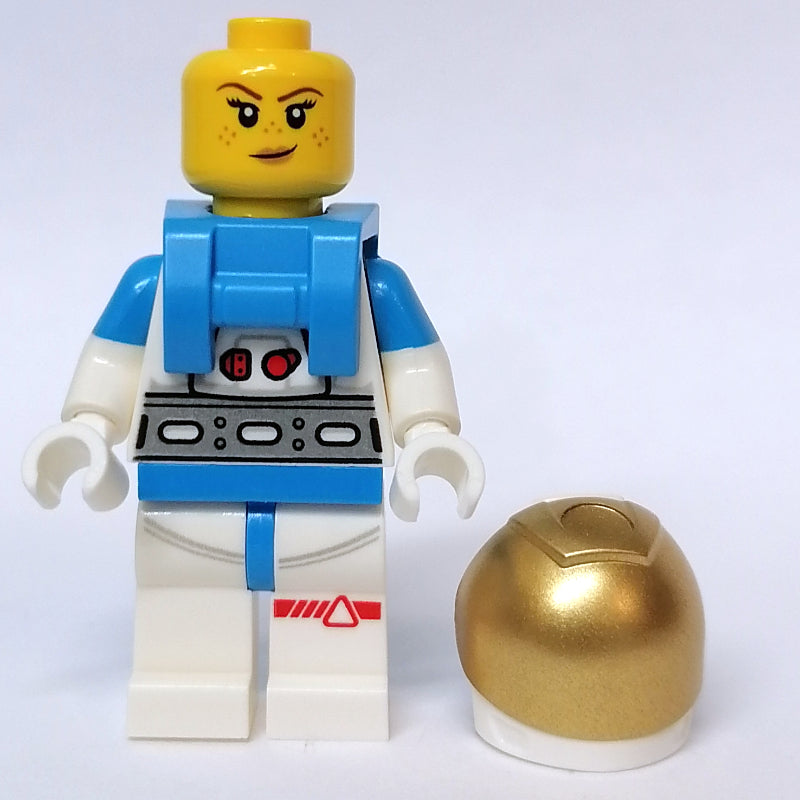 fig-012177 – Astronaut, Female, White Suit, Gold Visor, Closed Mouth