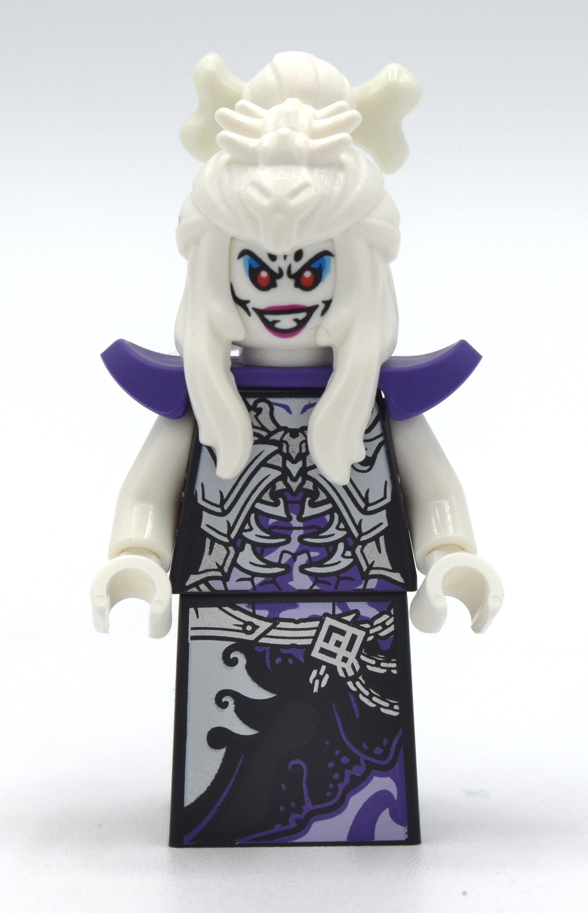 fig-012366 – White Bone Demon - Glow In The Dark Bone