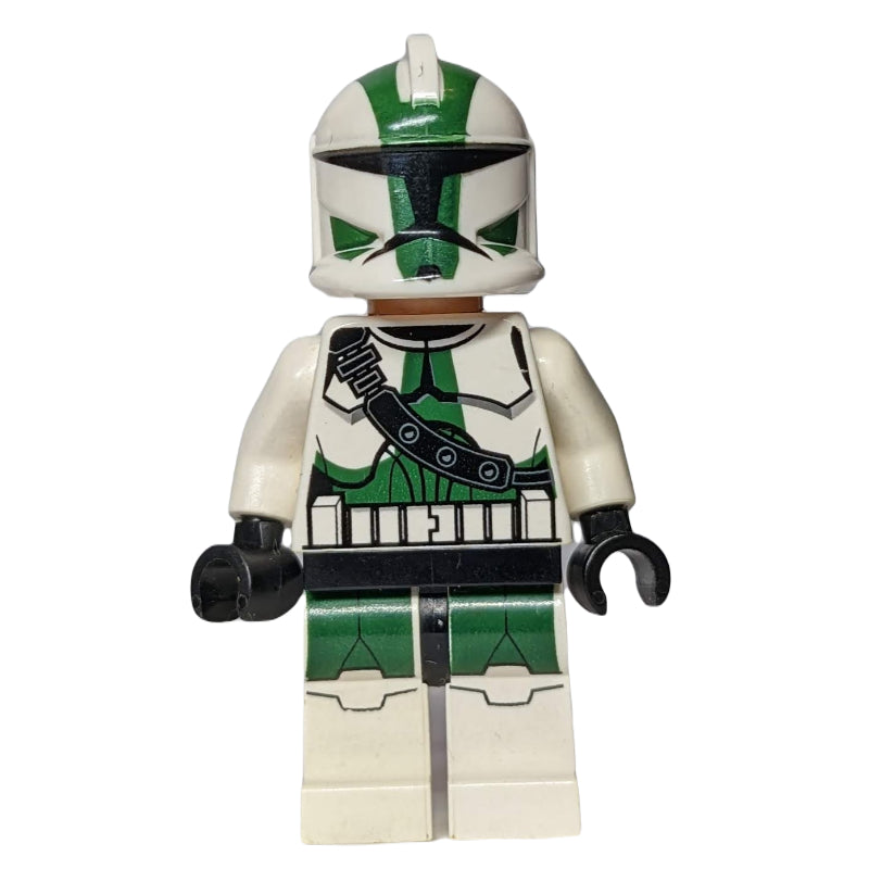 fig-012389 – Clone Commander Gree, 41st Elite Corps Armor, Dark Green Markings (3626c Head)