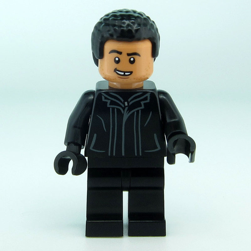 fig-012497 – Franklin Web, Black Suit