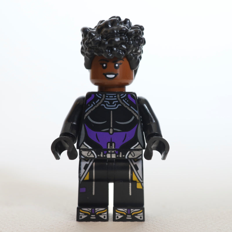 fig-013135 – Shuri - Black Panther Suit, Hair