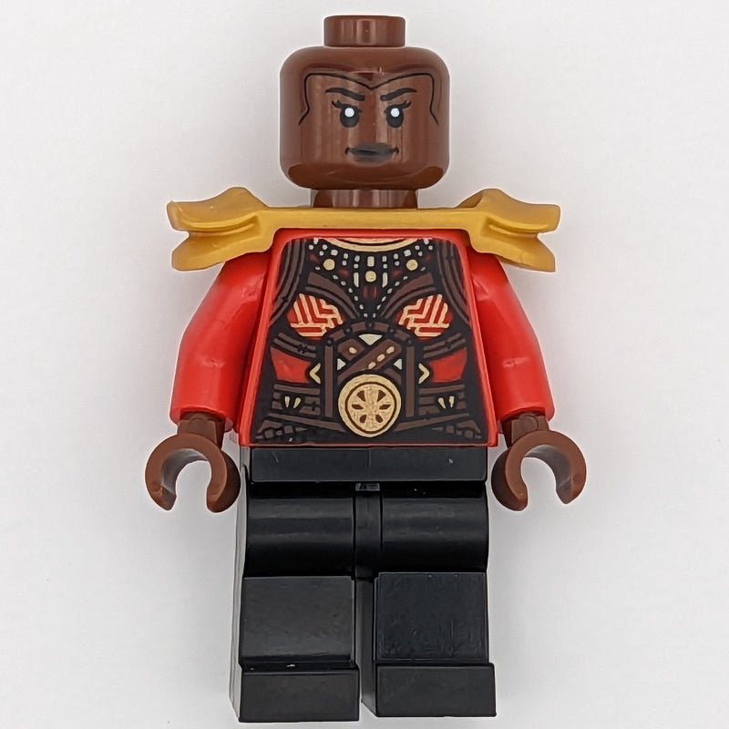 fig-013384 – Okoye, Gold Shoulder Armor