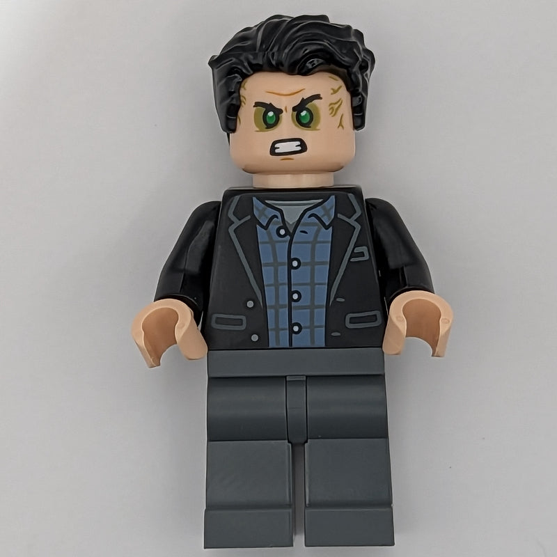 fig-013386 – Bruce Banner (Hulk), Black Jacket