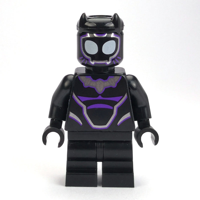 fig-013528 – Black Panther, Medium Legs