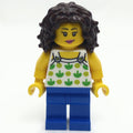 fig-013554 – White Torso, Apples, Blue Legs, Dark Brown Hair