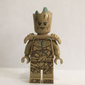 fig-013668 – Groot, Teen with Shoulder Pads