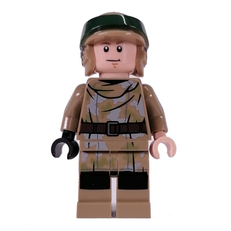 fig-013747 – Luke Skywalker, Dark Tan Endor Outfit, Helmet