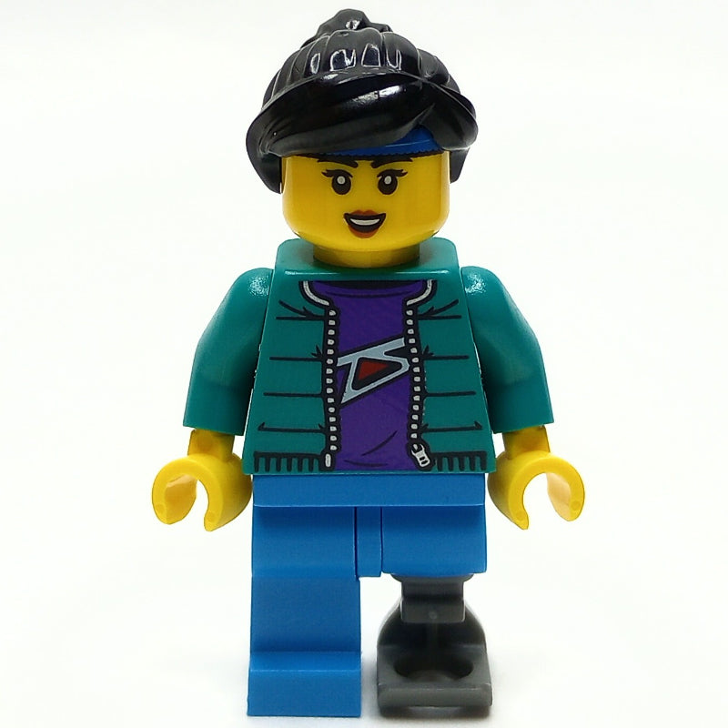 fig-013937 – Woman, Dark Turquoise Jacket, Prosthetic Leg