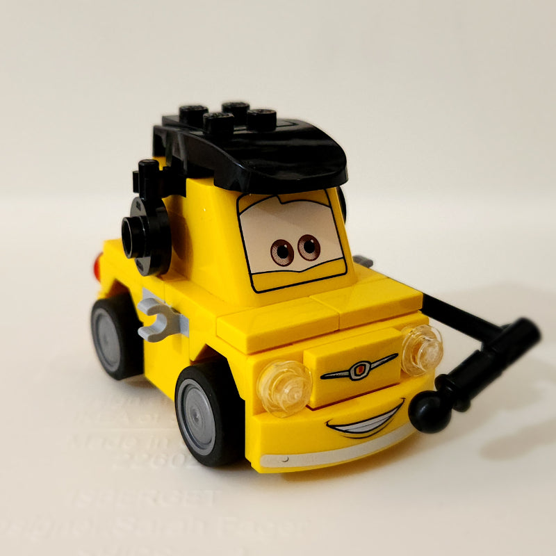 fig-014031 – Luigi (Cars), Headset