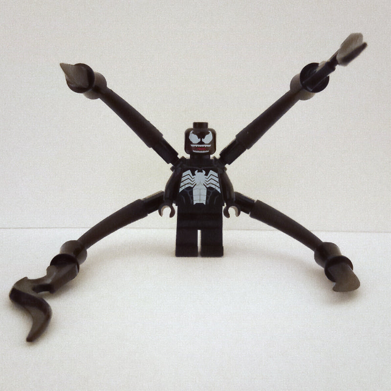 fig-014259 – Venom, Open Mouth, Tentacles