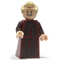 fig-014309 – Chancellor Palpatine, Dark Red Outfit