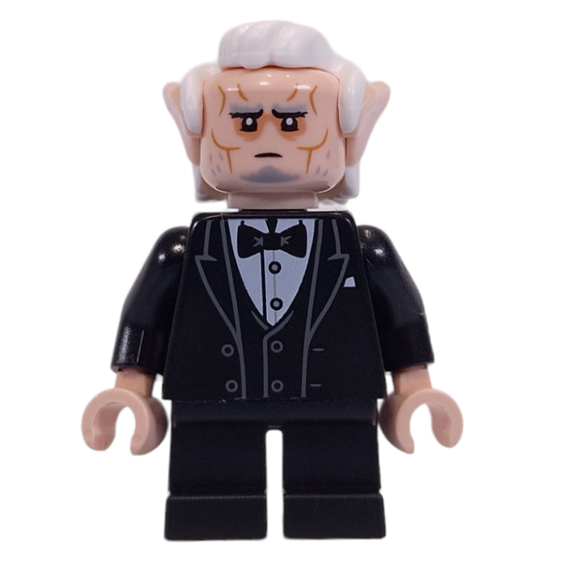 fig-014348 – Ricbert - White Hair, Black Tuxedo