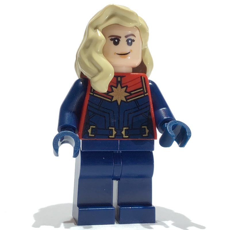 fig-014388 – Captain Marvel, Mid-length Tan Hair