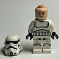 fig-014804 – Stormtrooper - Light Nougat Head, White Arms