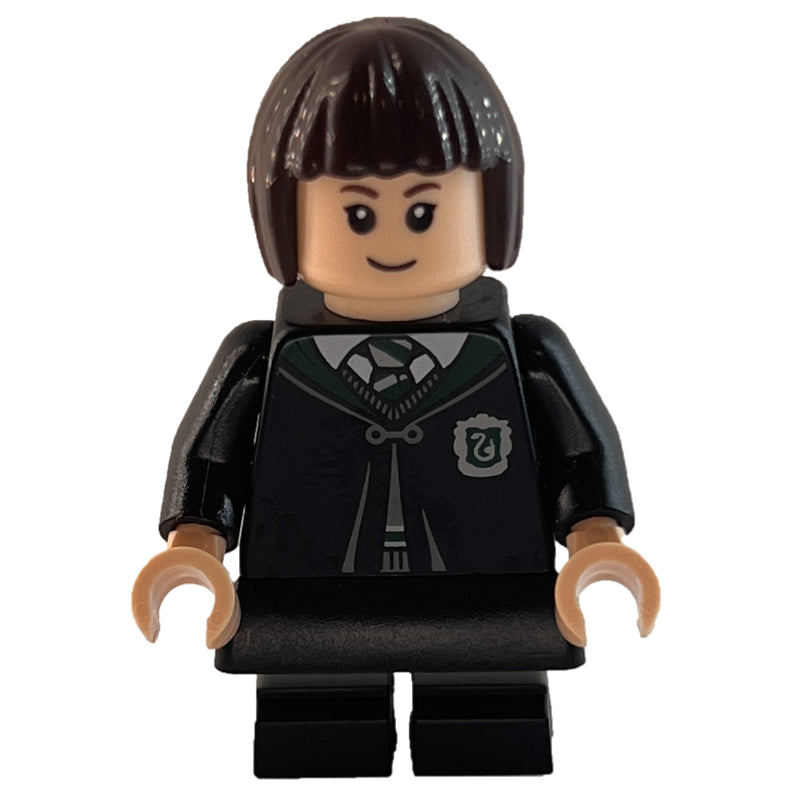 fig-015096 – Pansy Parkinson, Black Robes