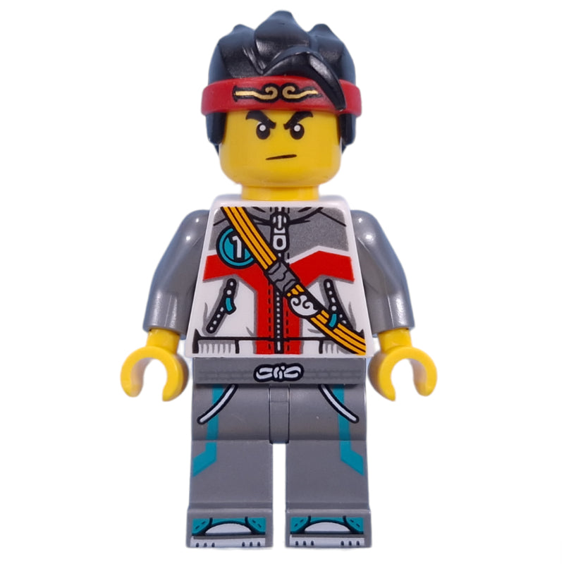 fig-015137 – Monkie Kid, White and Flat Silver Suit