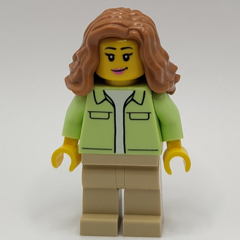 fig-015193 – Yellowish Green Torso, Tan Legs, Medium Nougat Hair