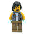 fig-015198 – Vet, Sand Blue Jacket, Dark Tan Legs, Black Hair and Goatee
