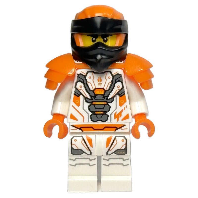 fig-015228 – Cole, White Robes, Orange Wraps, Shoulder Armor