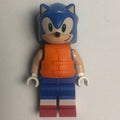 fig-015297 – Sonic the Hedgehog, Light Nougat Face, Green Eyes, Orange Life Vest
