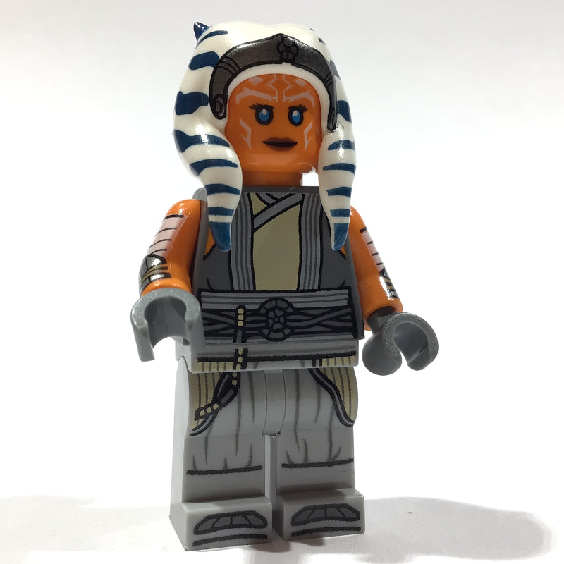 fig-015326 – Ahsoka Tano, Light Bluish Gray Robes