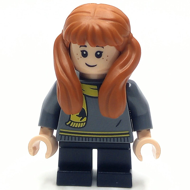 fig-015490 – Susan Bones, Short Legs, Dark Bluish Grey Sweater, Scarf
