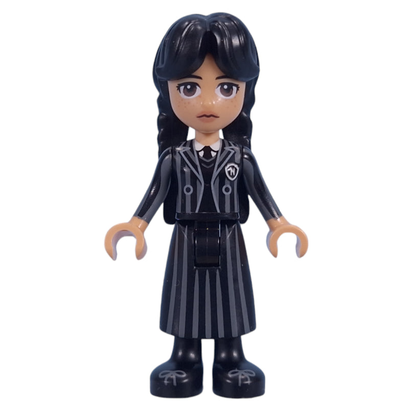fig-015534 – Wednesday, School Uniform