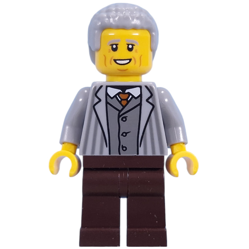 fig-015618 – Visitor, Light Bluish Grey Torso, Dark Brown Legs, Light Bluish Grey Hair