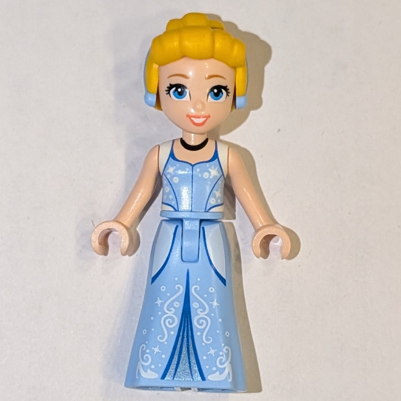 fig-015814 – Cinderella, Bright Light Orange Hair
