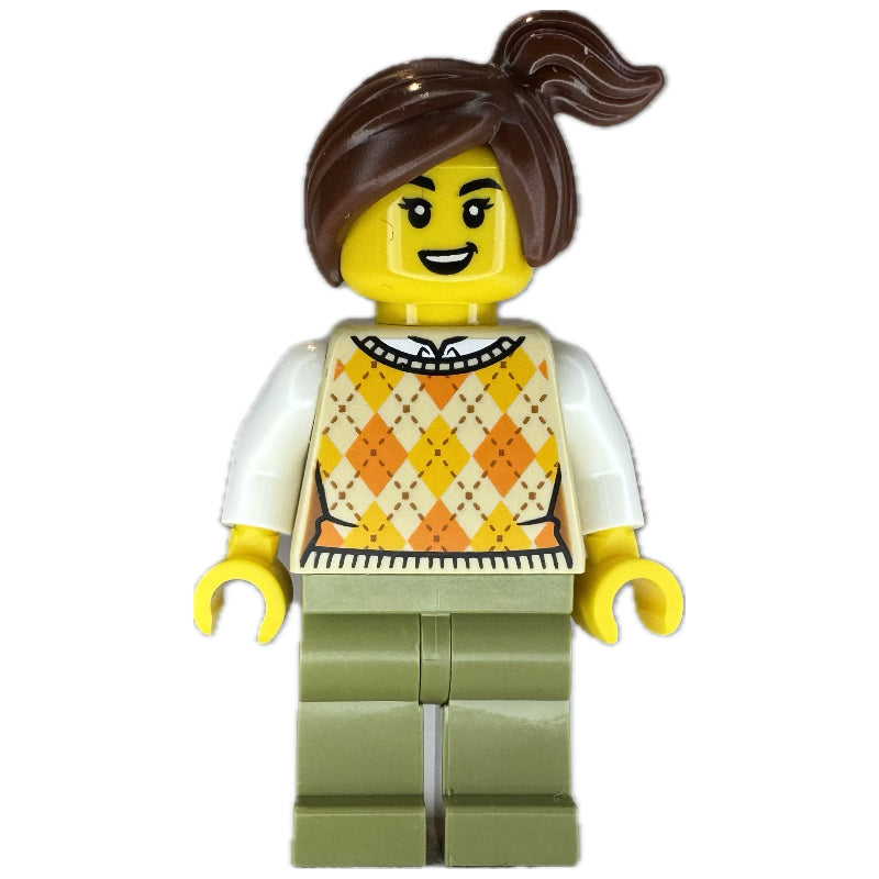 fig-015815 – Kiosk Customer, Tan Torso, Olive Green Legs, Reddish Brown Hair