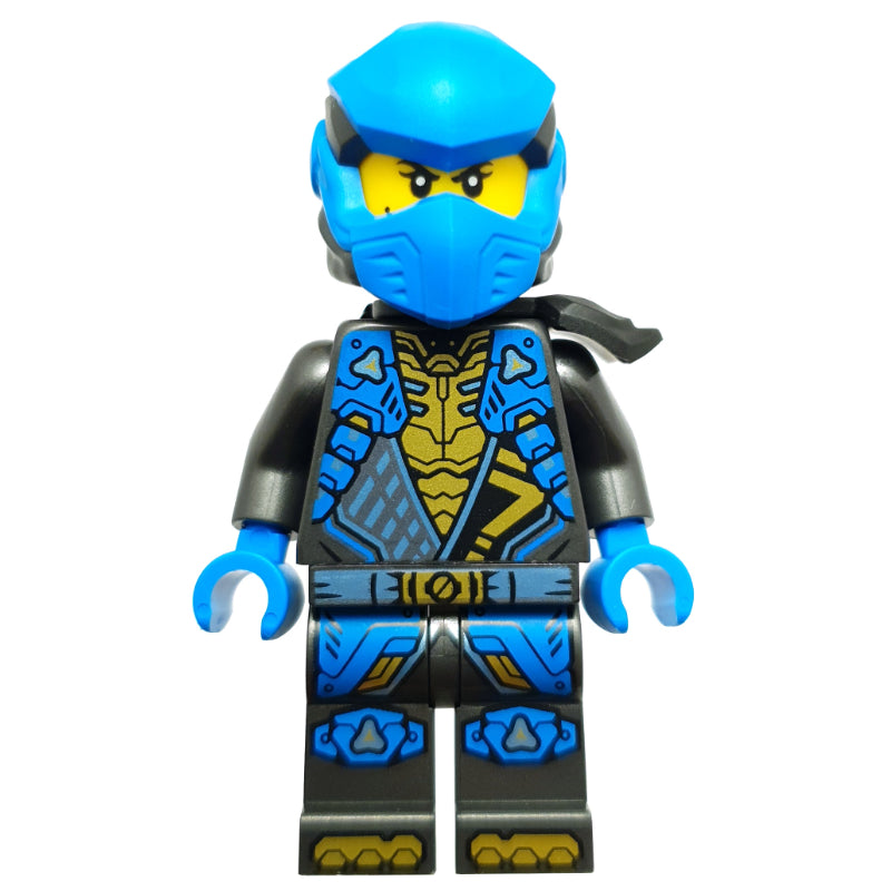 fig-015843 – Nya, Pearl Titanium Outfit